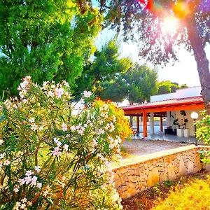 https://villa-costanza.barihotels.org